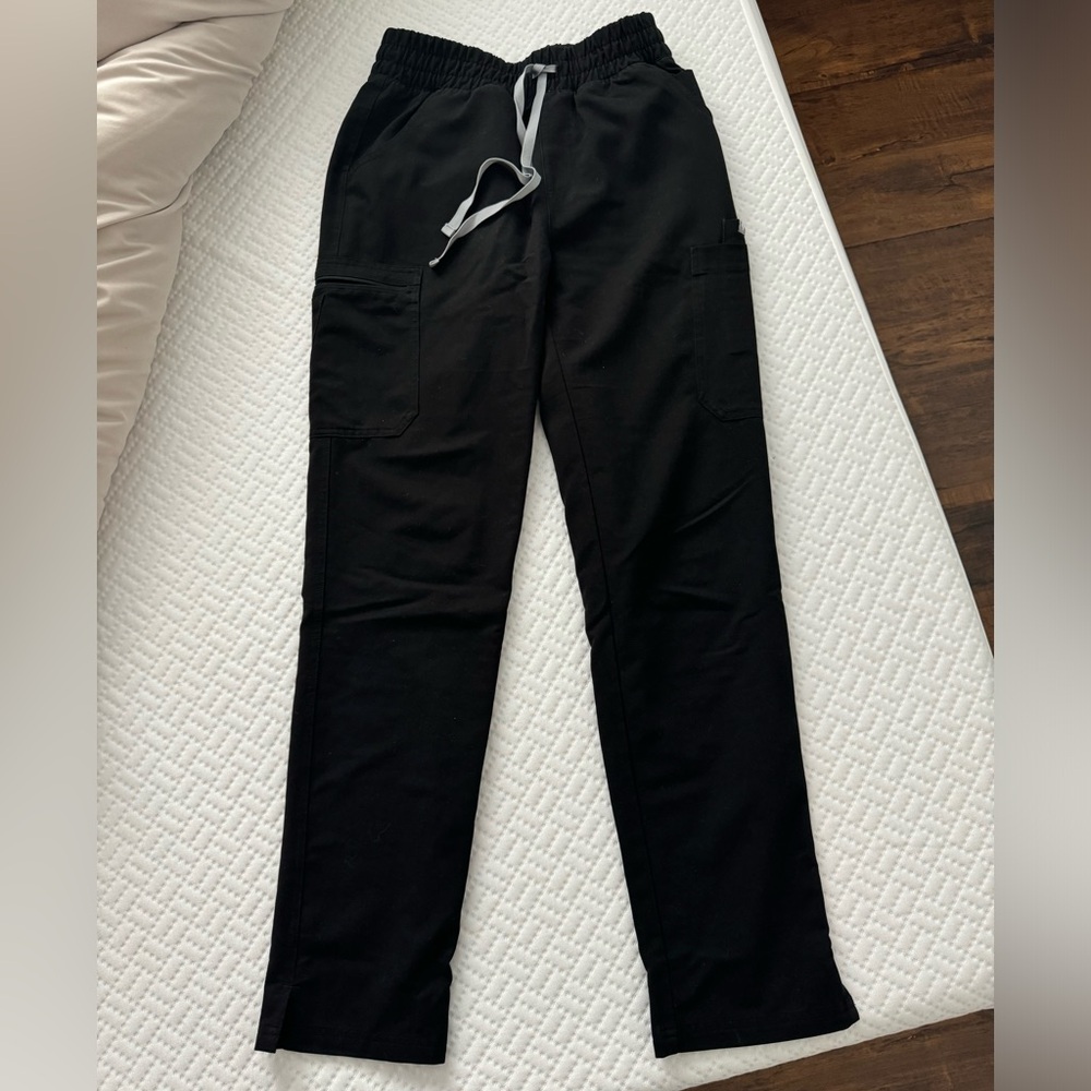Figs yola high waisted black scrub pants